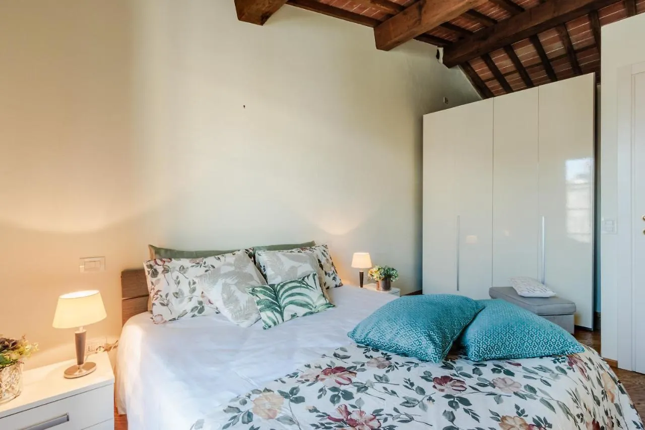 Helene Smart Flat With Elevator Inside Lucca Daire 0*,  İtalya