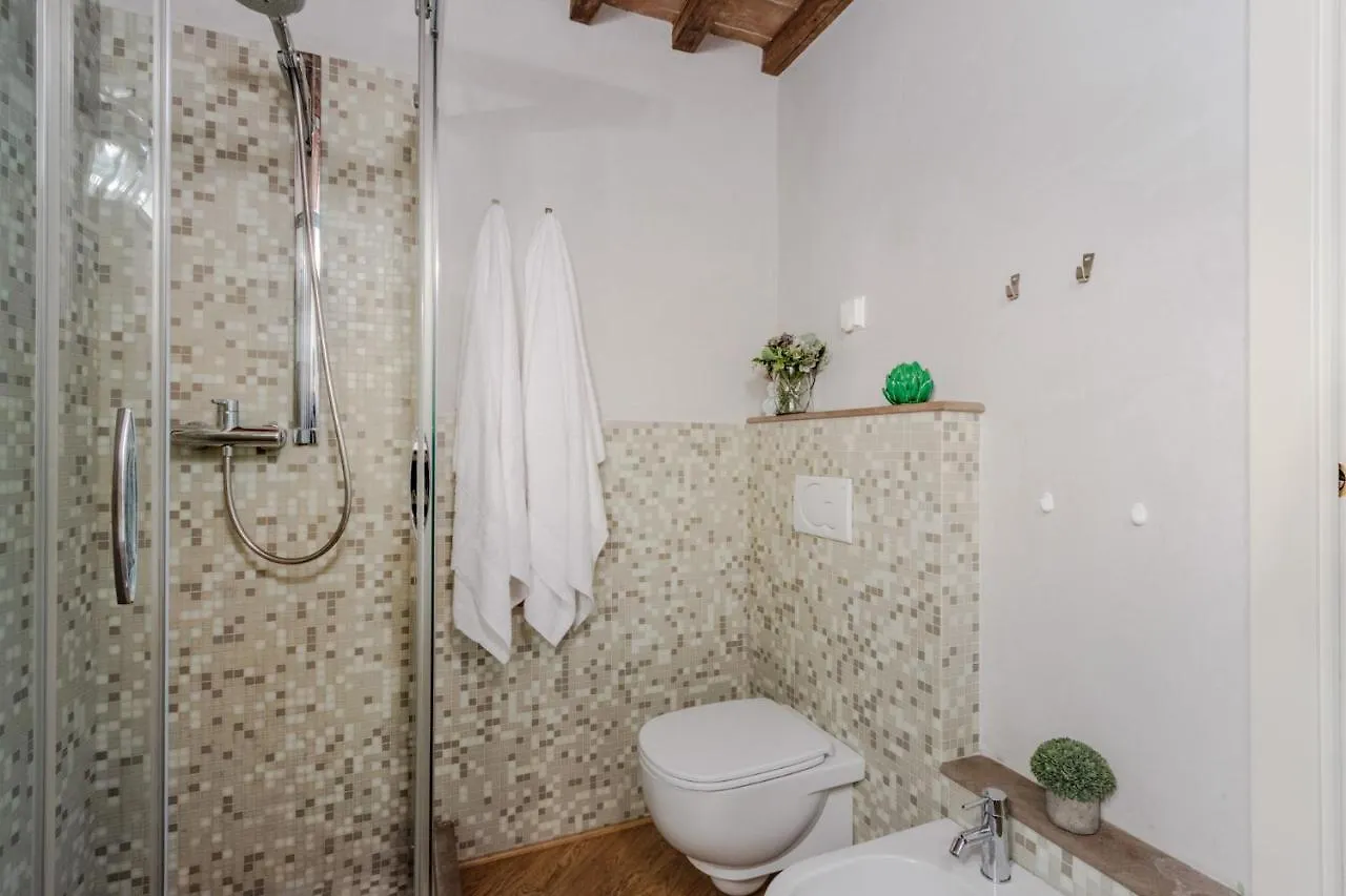 Helene Smart Flat With Elevator Inside Lucca Daire İtalya